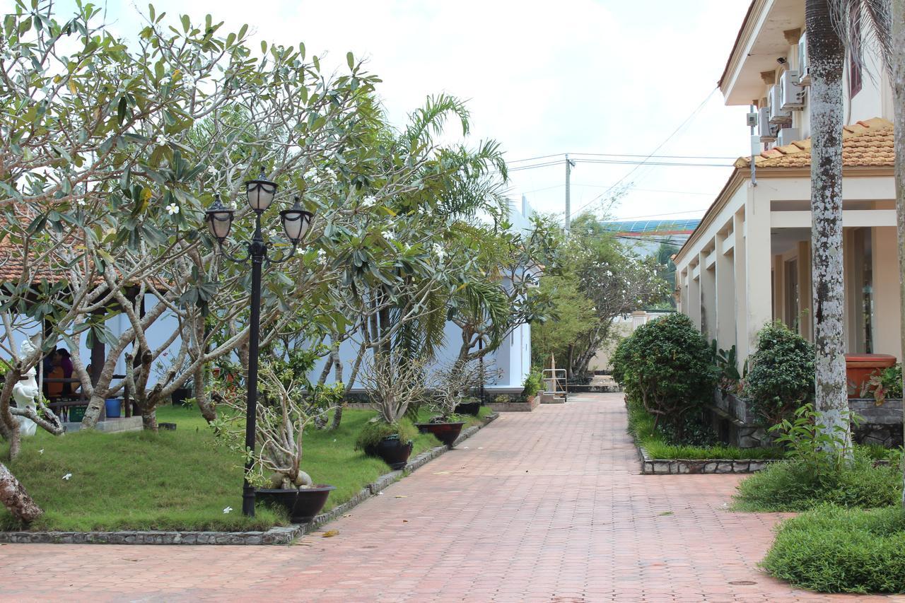 Ngoc Thu Hotel Soc Trang Esterno foto
